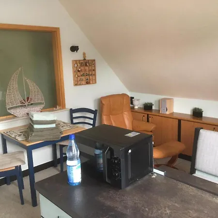 Apartment Fewo Fulge Strandnah Und Mit Eigenem Parkplatz Kuehlungsborn